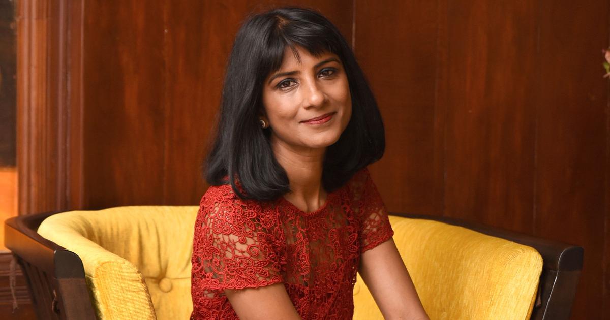 Aaditha's Dilemma: Torn Between Royal Expectations and Personal Desires