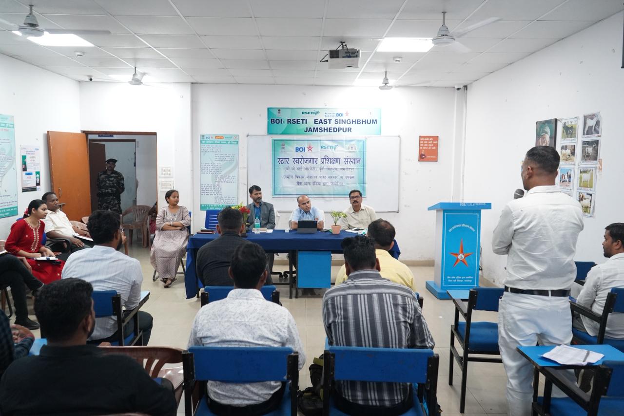 उपायुक्त ने आरसेटी में कौशल विकास एवं वित्तीय समावेशन की समीक्षा की, गुणवत्ता व जमीनी परिणामों पर जोर