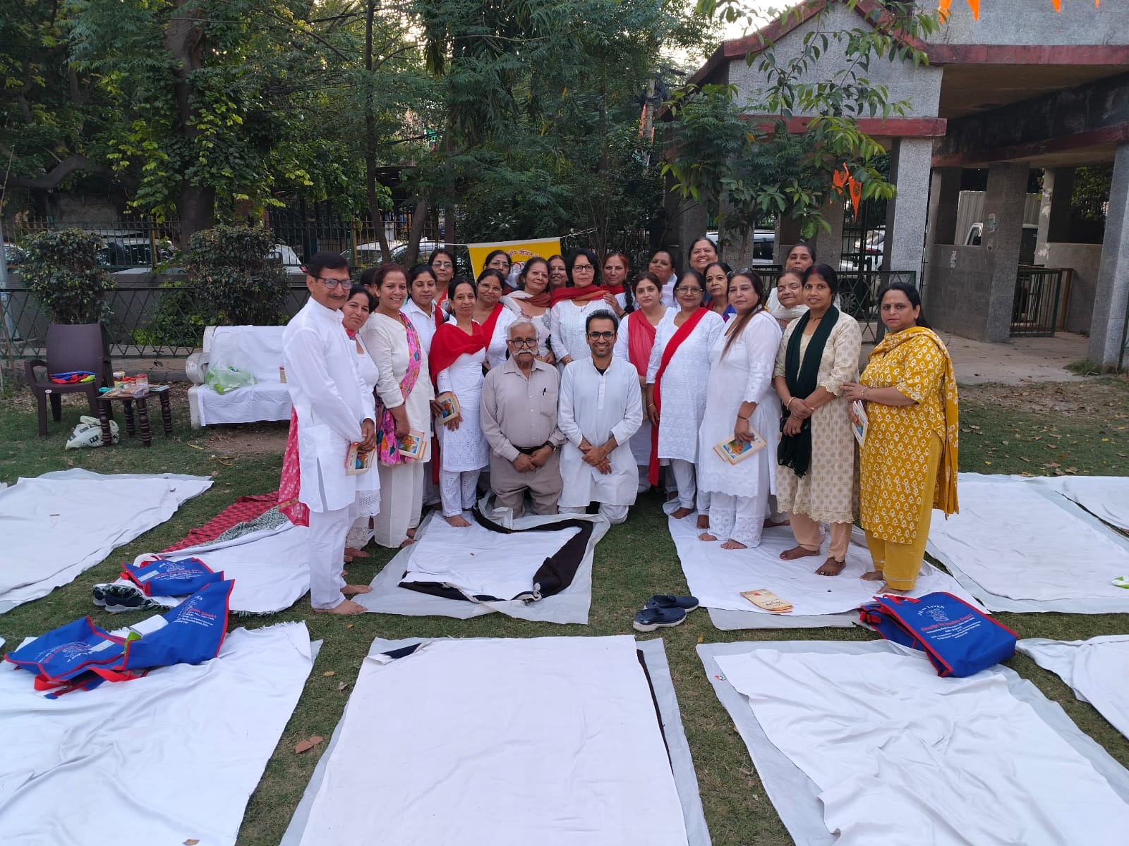 योगमय हुआ सुभाष नगर: भारतीय योग संस्थान ने मनाया 60वाँ स्थापना दिवस