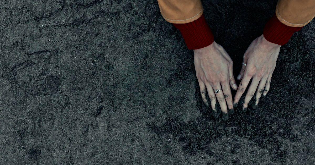 Exploring Urban Isolation: Bangladeshi Film 'Sand City' Shines Light on Modern Life's Fragility
