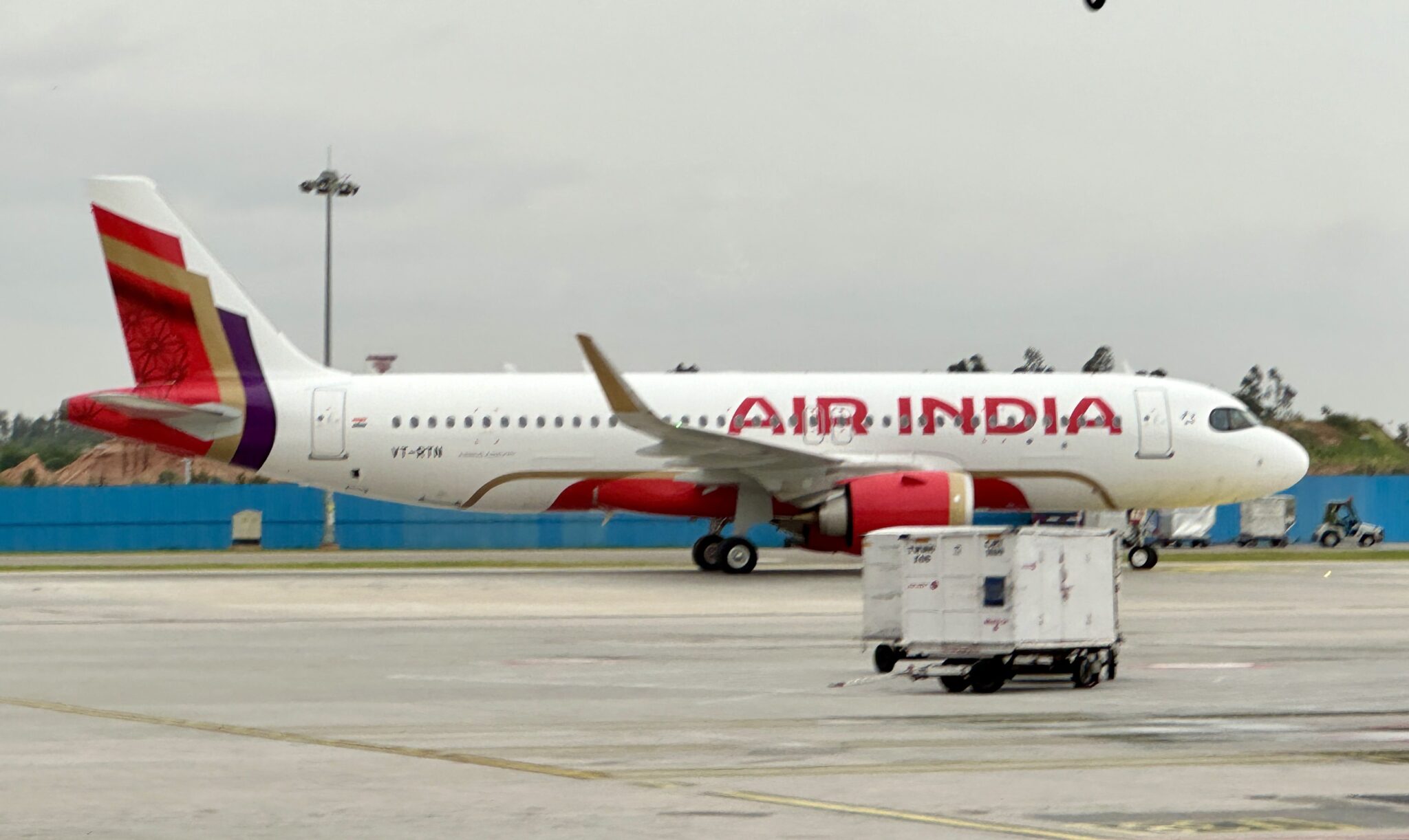 Air India's A320neo Pilots Makes Emergency Return to Mumbai
