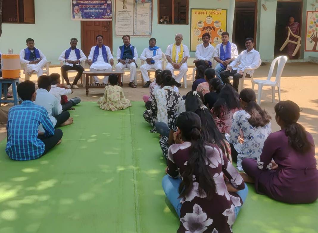 आझाद समाज पार्टी (कांशीराम) च्या वतीने विश्वरत्न डॉ. बाबासाहेब आंबेडकर यांची जयंती साजरी