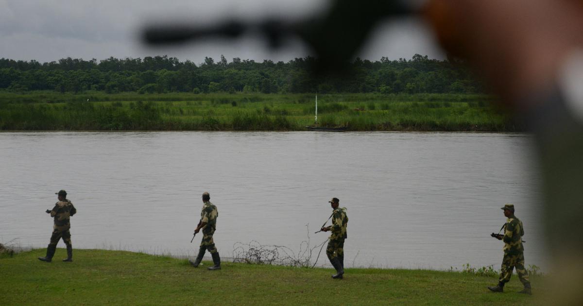 Bangladesh Stands Firm Amidst West Bengal's Border Fence Initiatives
