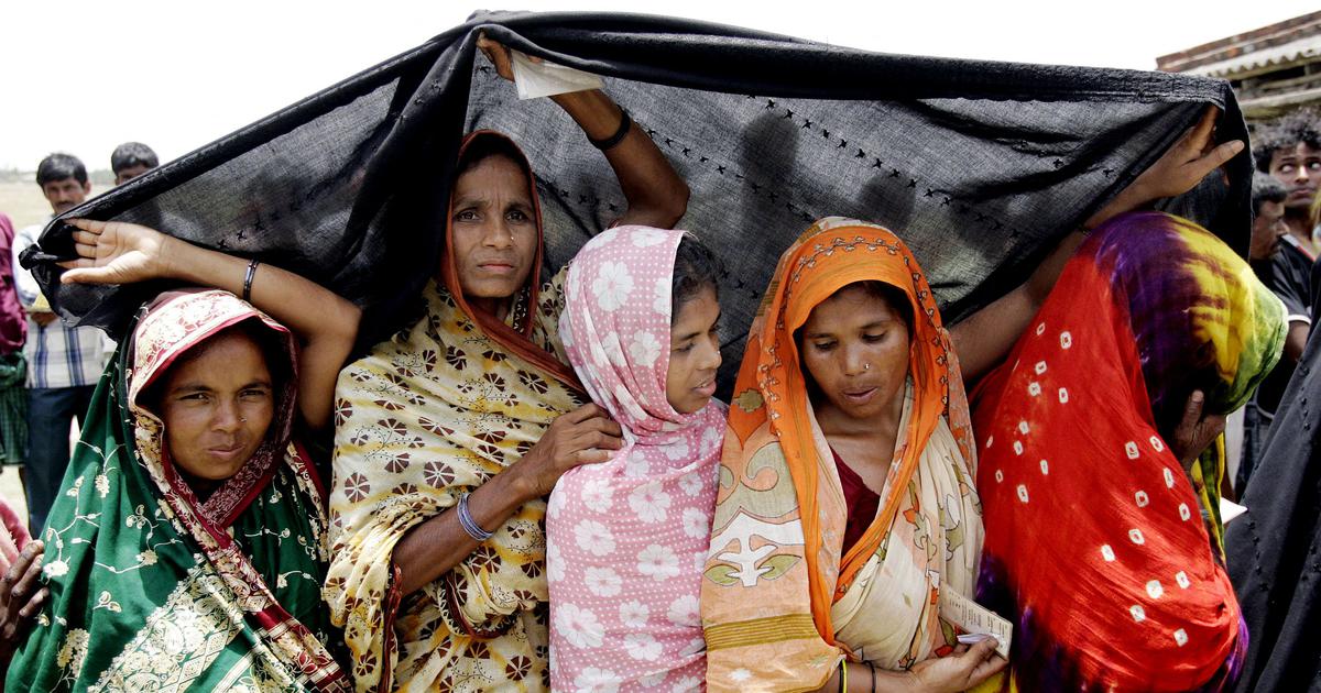 Bengal's New Welfare Scheme Excludes Women from Deleted Voter Rolls, Says BJP Government