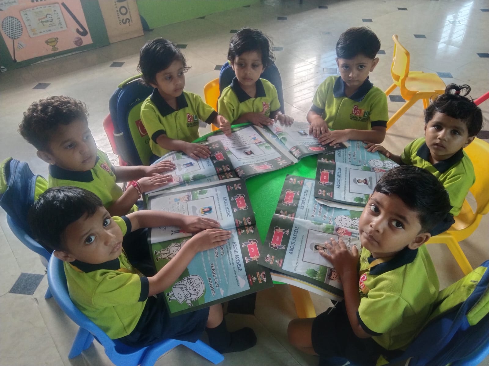 वर्तमान समय में बच्चों के लिए संस्कारयुक्त शिक्षा क्यों जरूरी ह