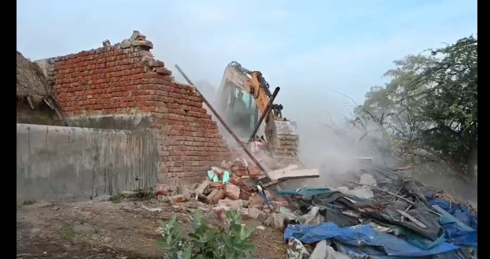 Administration Retrieves State Land Worth ₹60 Crores in Birpur During Anti-Encroachment Drive
