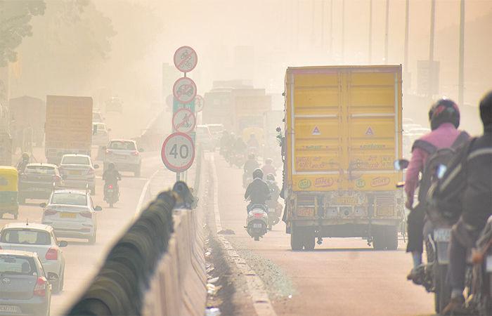 Ahmedabad Faces Traffic Congestion and Air Quality Concerns During Peak Hours