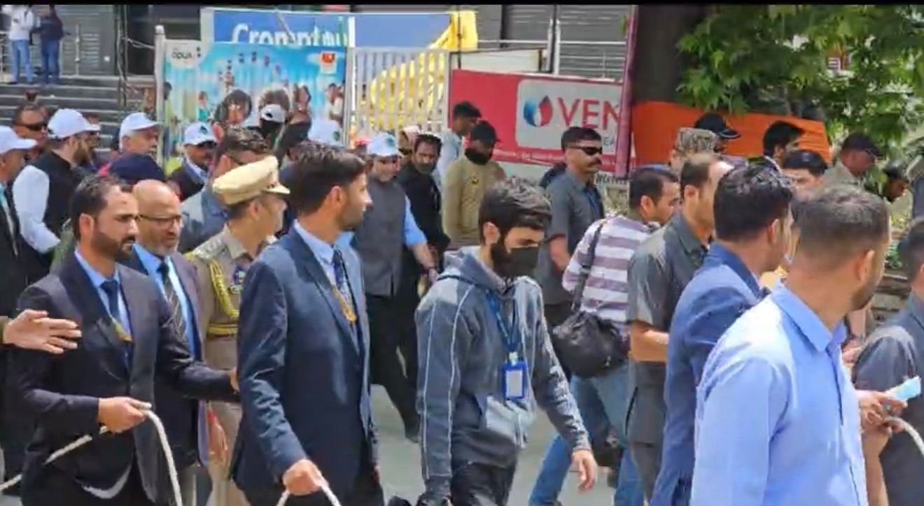 LG Manoj Sinha Leads Padyatra Under Nasha Mukht J&amp;K Abhiyan in Budgam